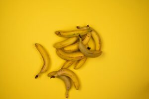 Банани кішкам: шкода чи користь?