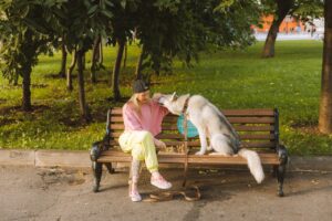Як зрозуміти, що собака тебе любить?