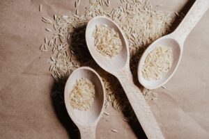 Чи можна собакам рис: скільки давати, таблиця розрахунку.
