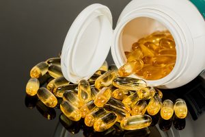 Fish oil and omega for cats and dogs: benefits and risks, the purpose of supplementation, how to administer.